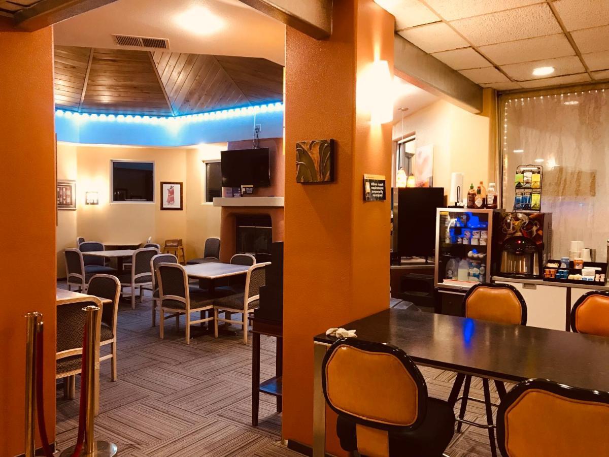 Brentwood Inn & Garden Farmington Zewnętrze zdjęcie