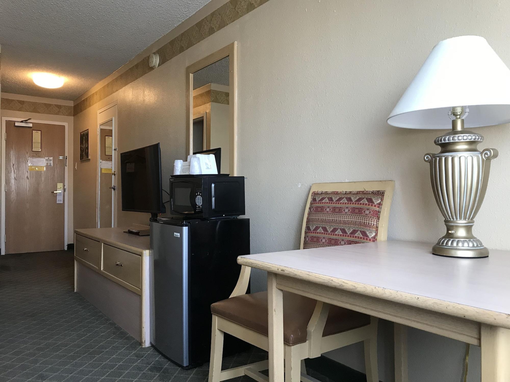 Brentwood Inn & Garden Farmington Zewnętrze zdjęcie